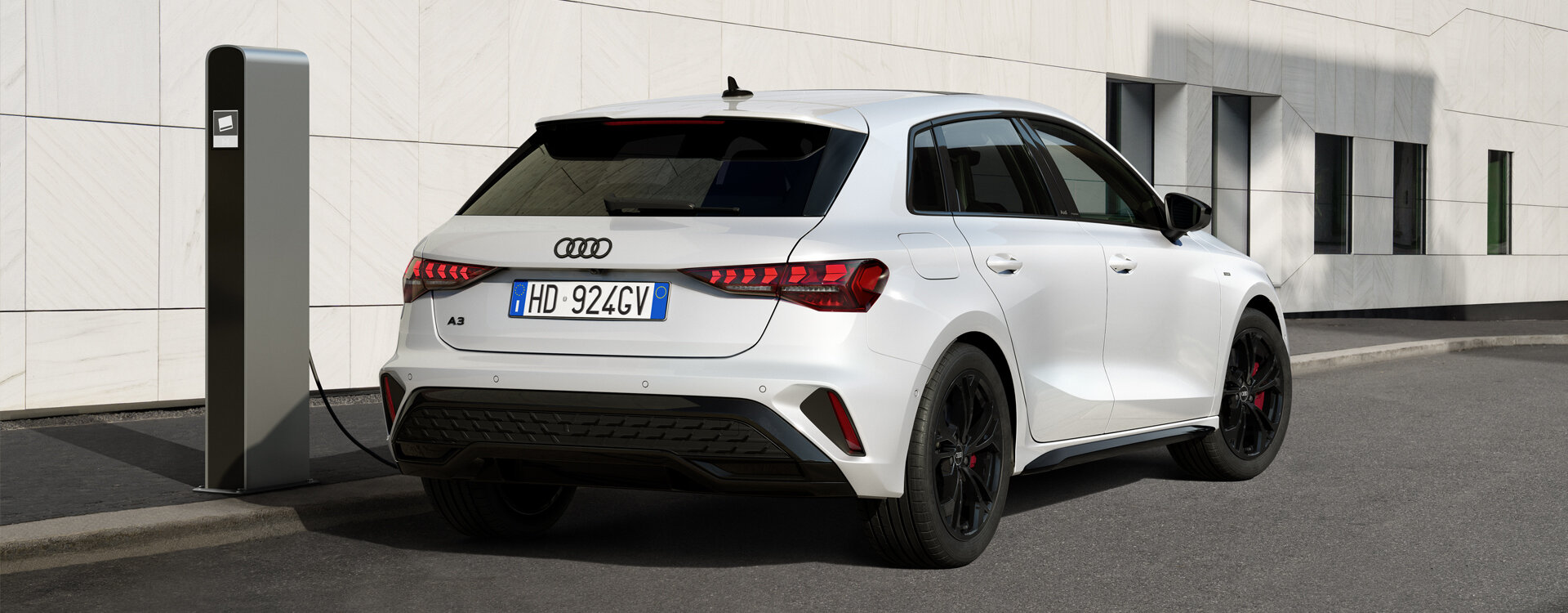 Nuova Audi A3 Sportback Business Advanced e-hybrid 150 kW S tronic.